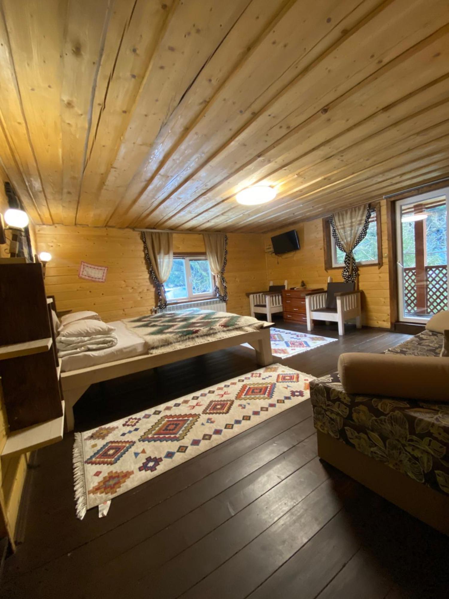 Сімейний Номер 1 Садиба У Ані Synevyrs'ka Polyana Exterior photo